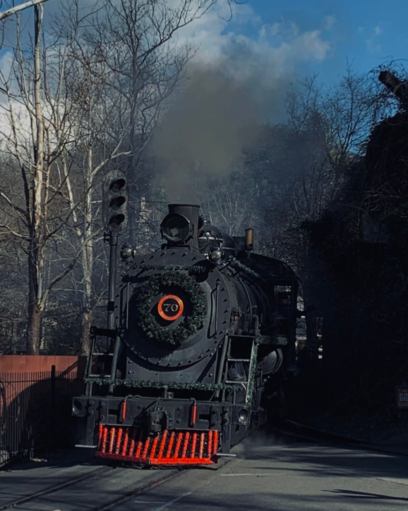 A Day in Gatlinburg-Pigeon Forge at&nbsp;Christmas